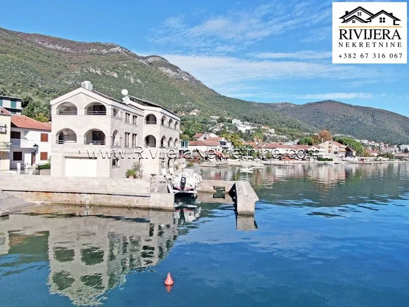 Prodaja, kuća, 411m², Đenovići, Herceg Novi
