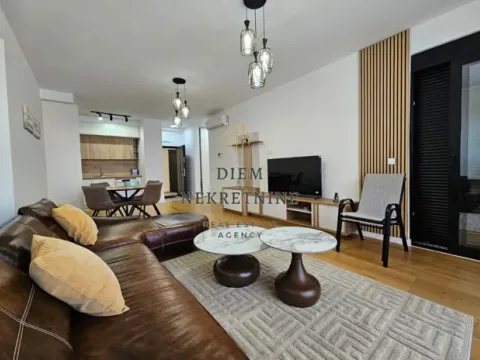 Izdavanje, jednosoban stan, 70m², Centar, Bar - image 11