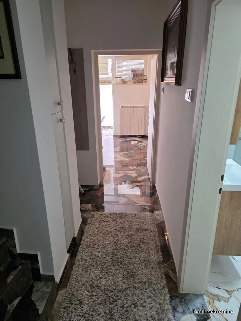 Prodaja, kuća, 150m², Zemun Save Kovačevića, Zemun Sve Podlokacije