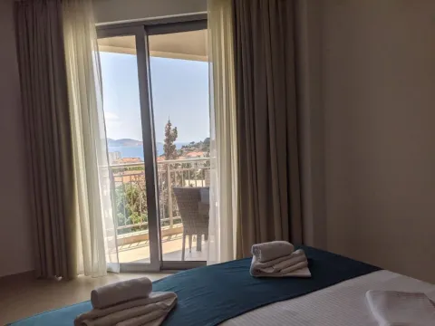 Rent, hospitality venue, 400m², Sutomore, Bar - image 15