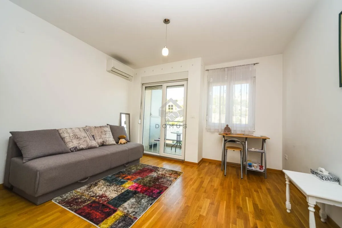 Rent, one bedroom apartment, 30m², City Kej, Podgorica