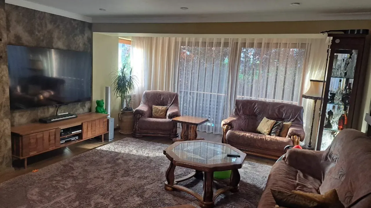 Prodaja, kuća, 268m², Rožaje, Crna Gora