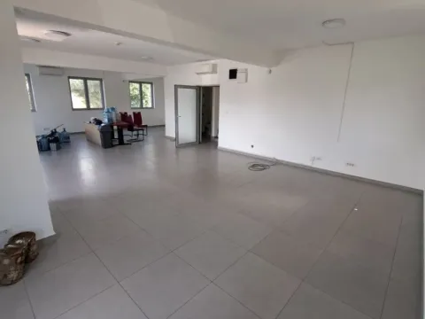 Rent, office space, 80m², Zabjelo, Podgorica - image 1