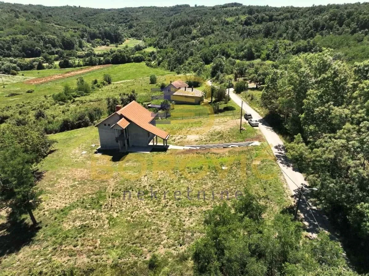 Prodaja, kuća, 204m², Voždovac Sve Podlokacije, Beograd