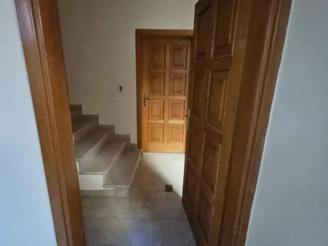 Izdavanje, poslovni prostor, 114m², Slavujev Venac, Zvezdara Sve Podlokacije - image 6