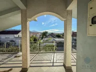 Izdavanje, kuća, 300m², Masline, Podgorica - image 11