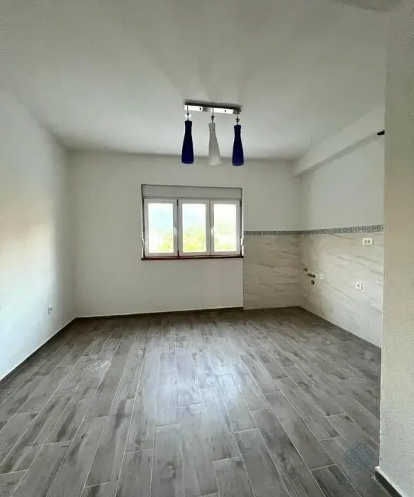 Sale, two bedroom apartment, 83m², Šušanj, Bar