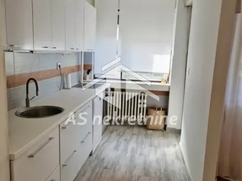 Izdavanje, četvorosoban stan, 102m², Vračar Hram, Vračar Sve Podlokacije - image 7