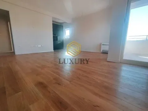 Izdavanje, dvosoban stan, 75m², Central Point, Podgorica - image 2