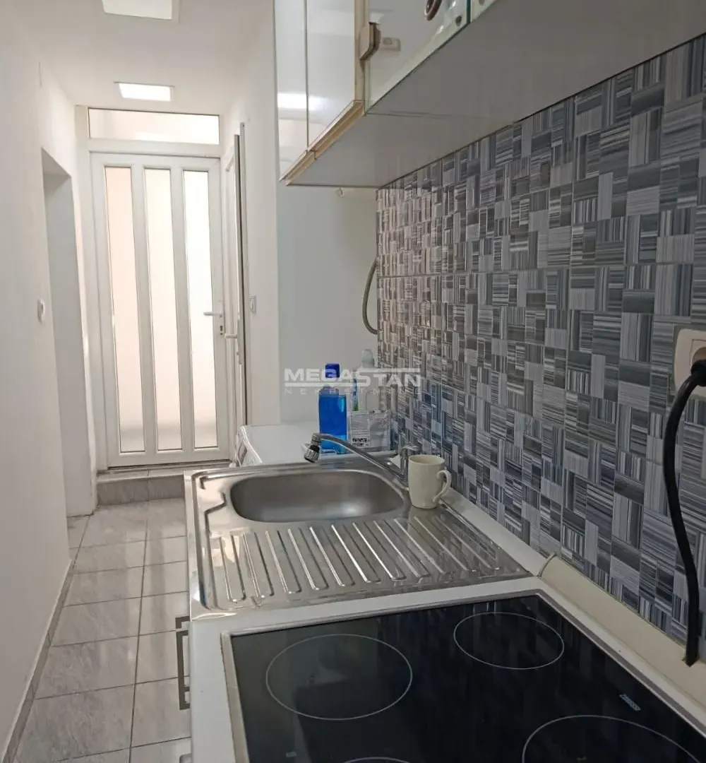 Prodaja, jednosoban stan, 25m², Karaburma, Palilula Sve Podlokacije