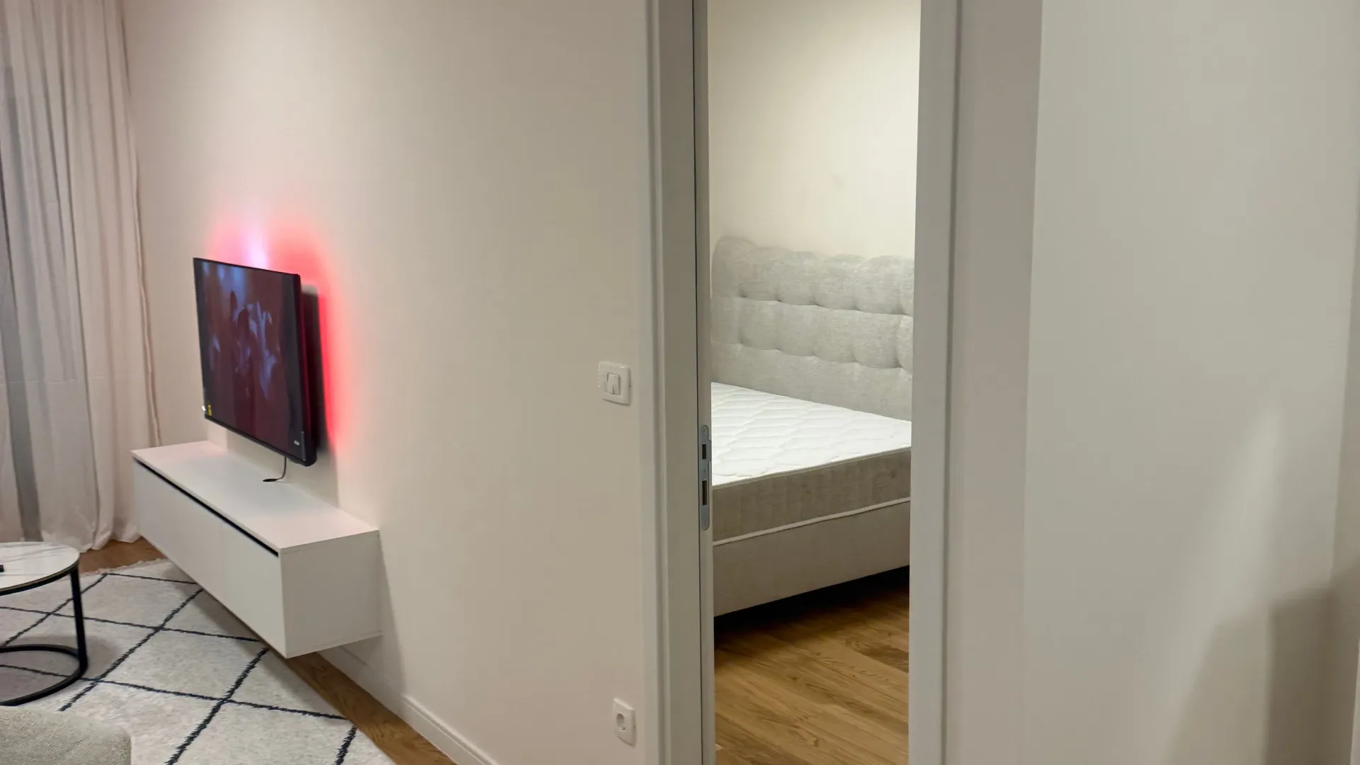 Rent, one bedroom apartment, 43m², Central Point, Podgorica