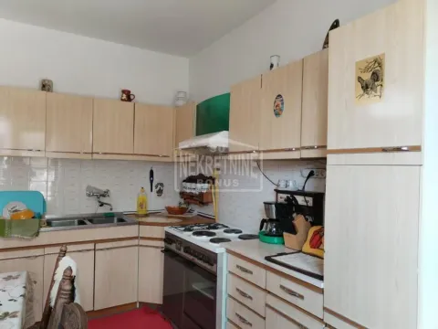 Sale, house, 328m², Železničko Naselje, Subotica - image 7