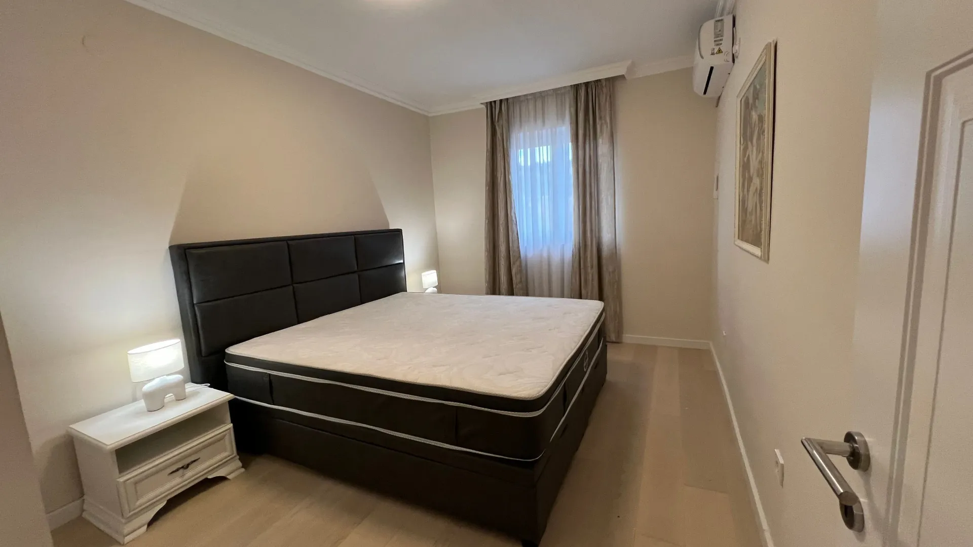 Rent, three bedroom apartment, 95m², Obala Morače, Podgorica