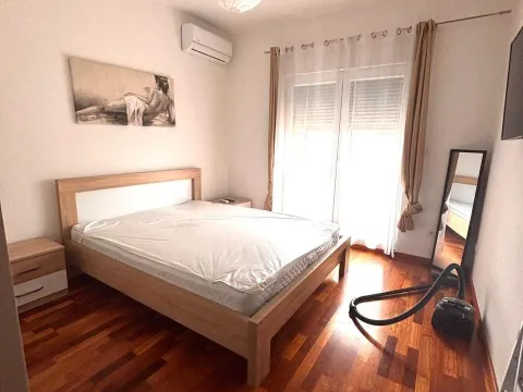 Izdavanje, jednosoban stan, 52m², City Kvart, Podgorica - image 6