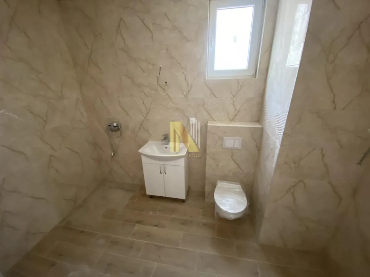 Prodaja, trosoban stan, 61m², Alibegovac, Petrovaradin