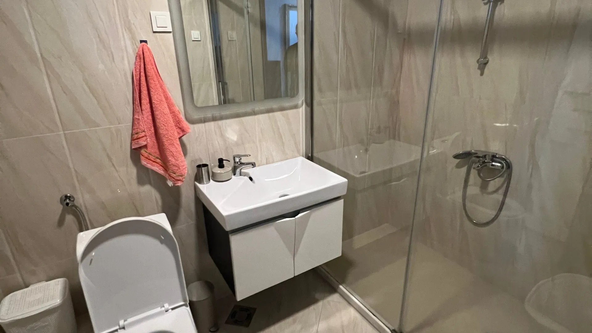 Rent, one bedroom apartment, 60m², Centar, Bar