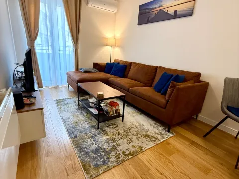 Sale, one bedroom apartment, 40m², Central Point, Podgorica - image 2