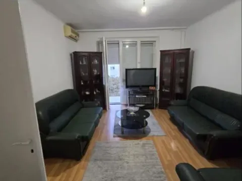 Izdavanje, trosoban stan, 61m², Stari grad, Novi Sad - image 4