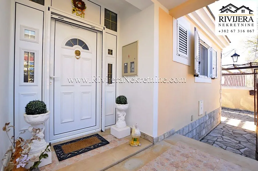 Prodaja, kuća, 229m², Podi, Herceg Novi