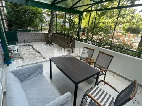 Izdavanje, dvosoban stan, 62m², Novi Beograd Sve Podlokacije, Beograd - image 11