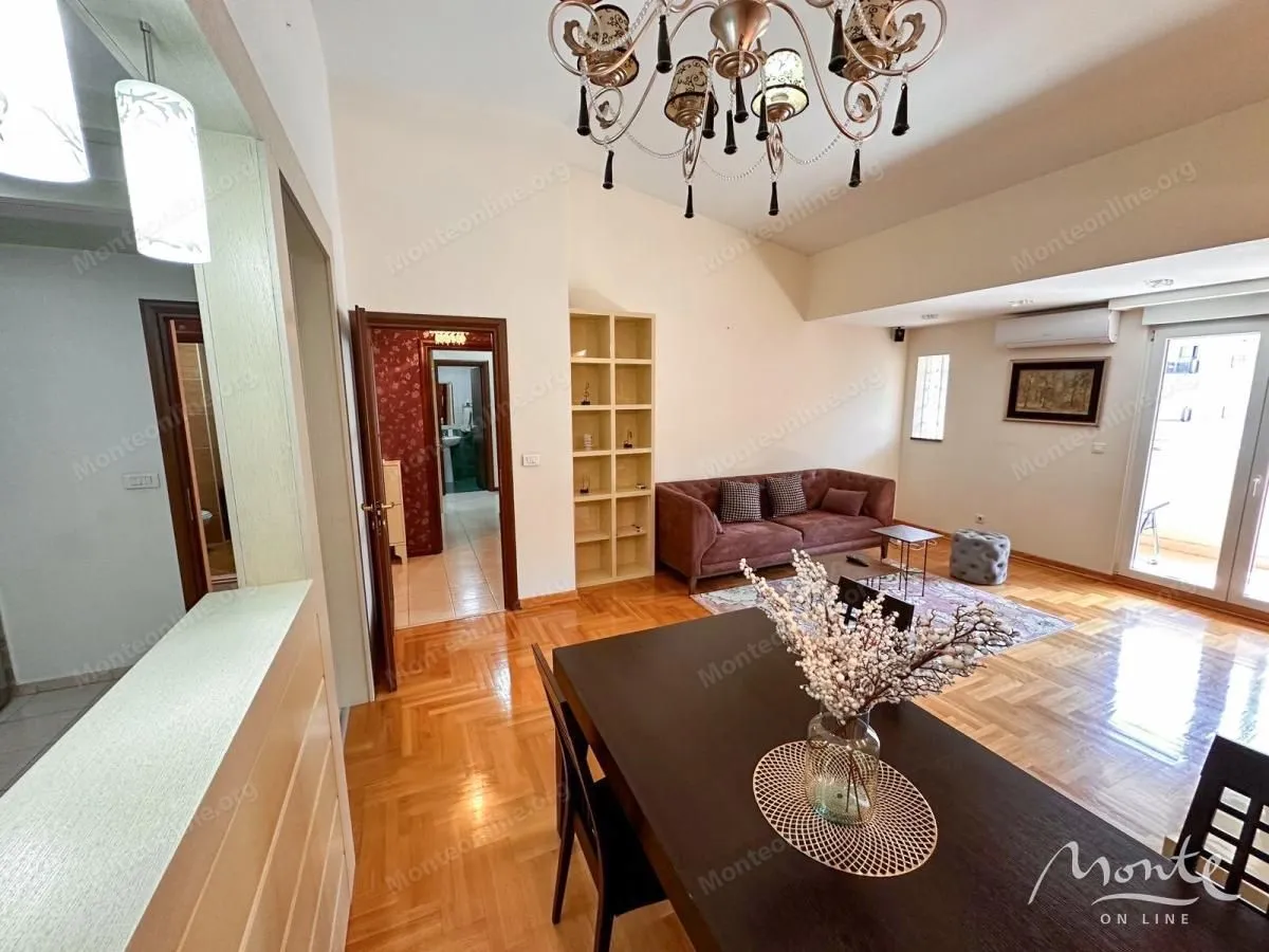 Prodaja, dvosoban stan, 92m², City Kvart, Podgorica