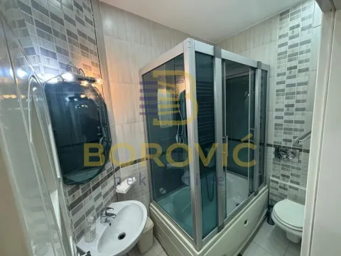 Izdavanje, trosoban stan, 82m², Botanička Bašta, Palilula Sve Podlokacije - image 16