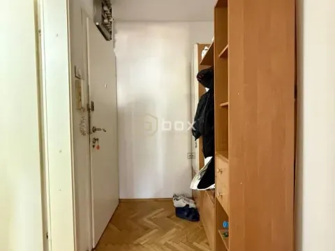 Sale, three bedroom apartment, 75m², Dom zdravlja, Niš - image 12