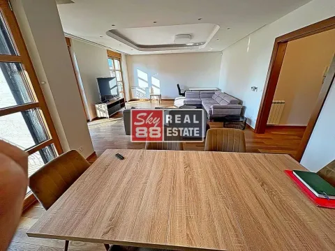 Rent, four bedroom apartment, 155m², Savski Venac, Beograd - image 2