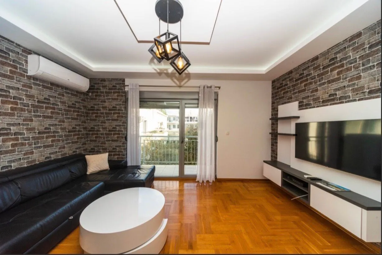 Rent, one bedroom apartment, 45m², Drač, Podgorica
