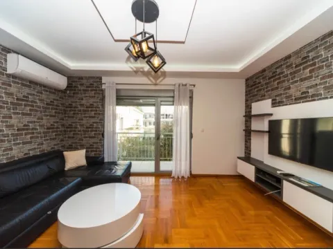 Rent, one bedroom apartment, 45m², Drac, Podgorica - image 2