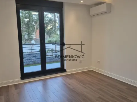 Izdavanje, četvorosoban stan, 95m², Adamovićevo Naselje, Novi Sad Sve Podlokacije - image 3