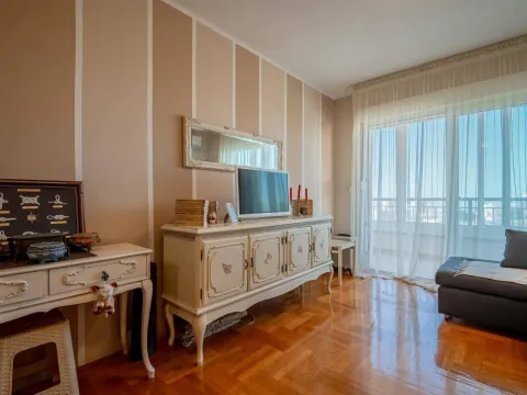 Sale, two bedroom apartment, 69m², Centar, Bar - image 2