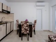 Rent, one bedroom apartment, 35m², Bulevar, Budva - image 6