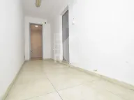 Izdavanje, poslovni prostor, 155m², Stari Aerodrom, Podgorica - image 24