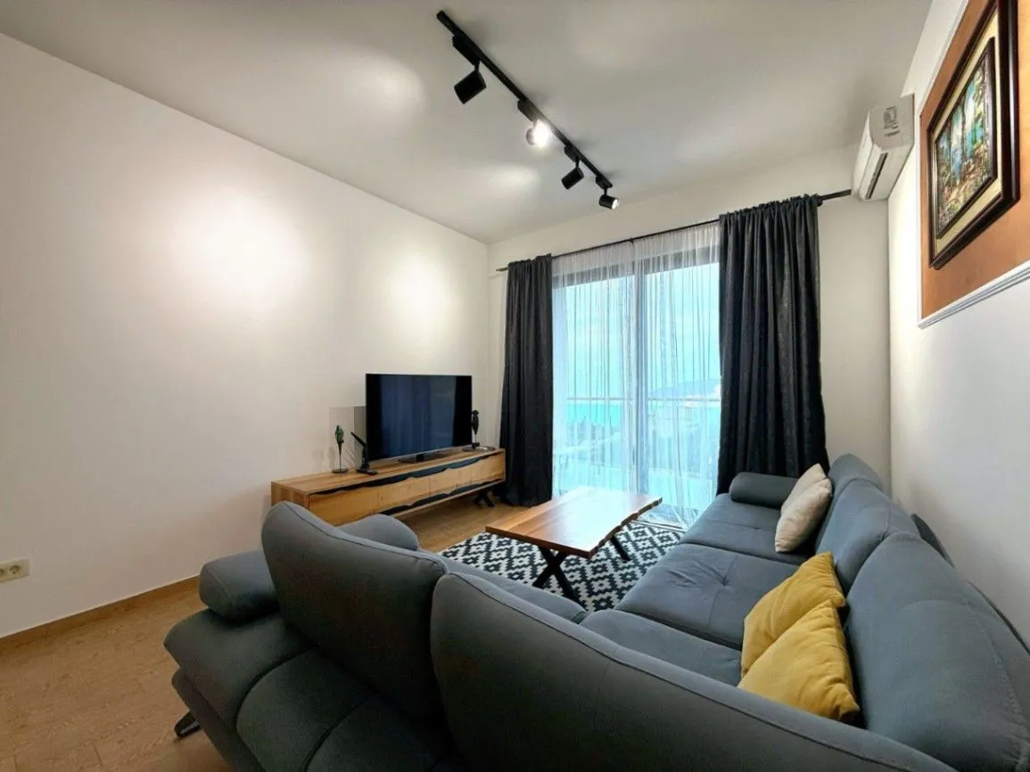 Prodaja, dvosoban stan, 81m², Bečići, Budva