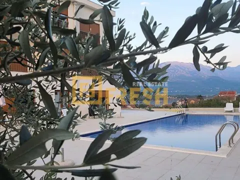 Izdavanje, jednosoban stan, 51m², Tivat, Crna Gora - image 4