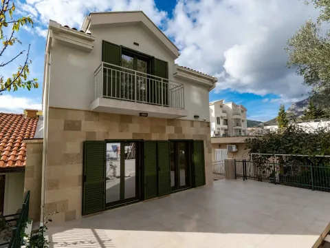 Kuća in Podkošljun