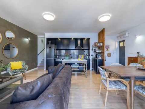 Sale, three bedroom apartment, 122m², Krašići, Tivat - image 6