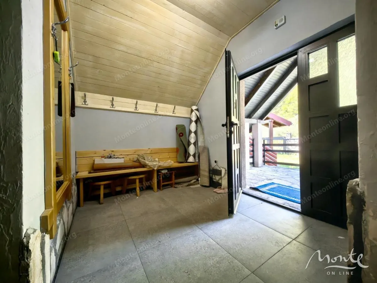 Prodaja, kuća, 219m², Kolašin, Crna Gora