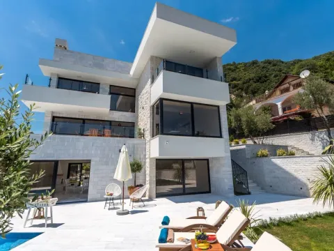 Prodaja, kuća, 350m², Đenovići, Herceg Novi - image 2