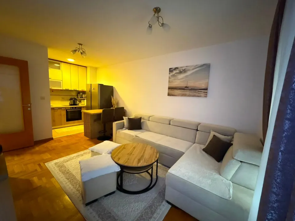 Sale, one bedroom apartment, 42m², Stari Aerodrom, Podgorica