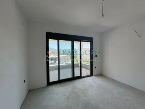 Prodaja, kuća, 235m², Bar, Crna Gora - image 4