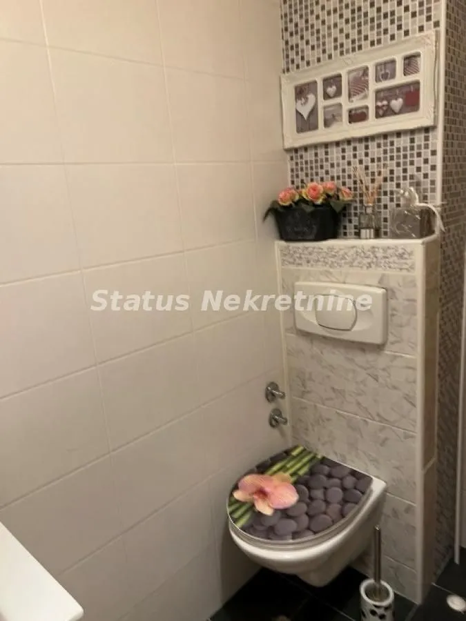 Prodaja, četvorosoban stan, 120m², Novo naselje, Novi Sad