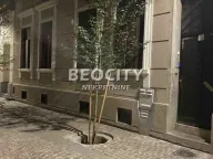 Izdavanje, kuća, 260m², Centar, Novi Sad - image 11