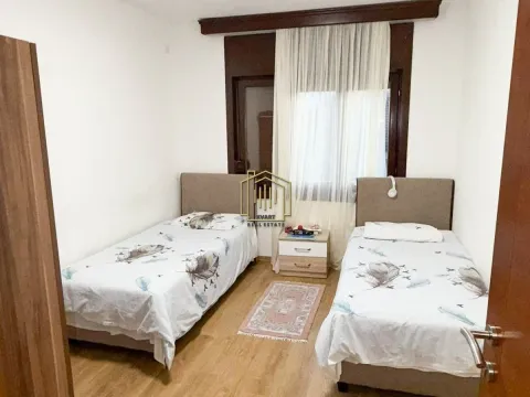 Izdavanje, trosoban stan, 110m², City Kvart, Podgorica - image 5