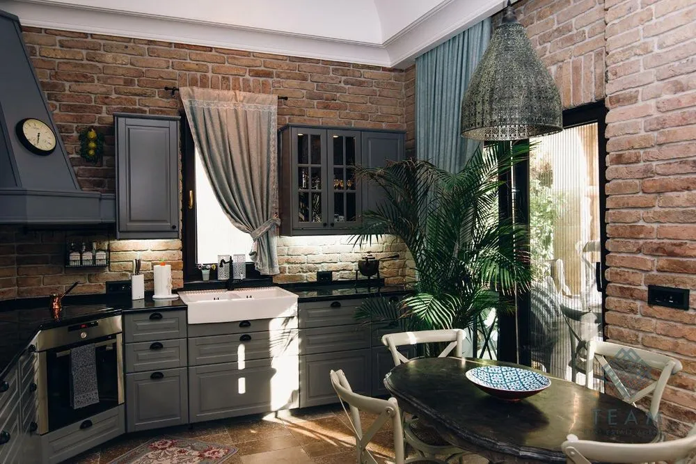 Sale, house, 550m², Reževići, Budva