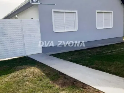 Sale, house, 80m², Bečej, Novi Sad - image 2