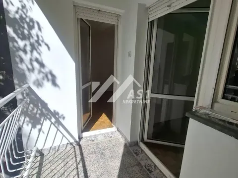 Izdavanje, dvosoban stan, 46m², Centar, Novi Sad - image 8