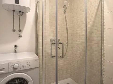 Izdavanje, garsonjera, 34m², Bečići, Budva - image 10