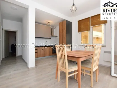 Sale, two bedroom apartment, 85m², Đenovići, Herceg Novi - image 2